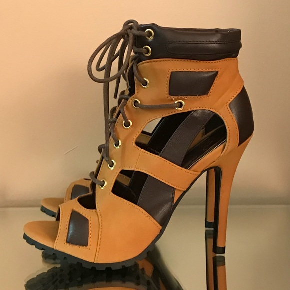 NWOB Tan and brown faux leather lace up open toe high heel booties. - Picture 2 of 8
